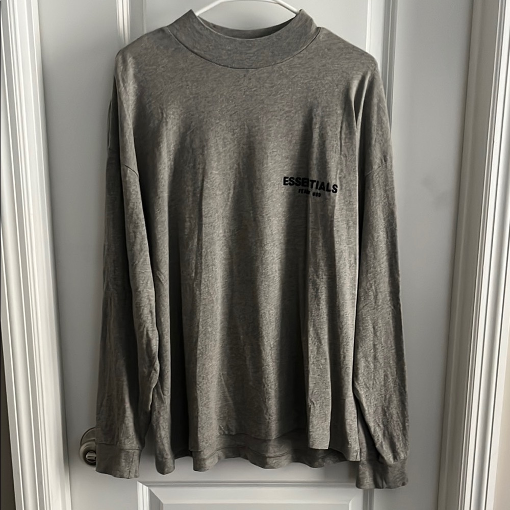 Essentials Long Sleeve Tee - Gray